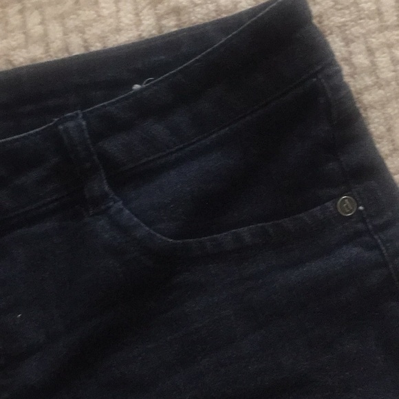 Bermuda Jean shorts - Picture 5 of 7